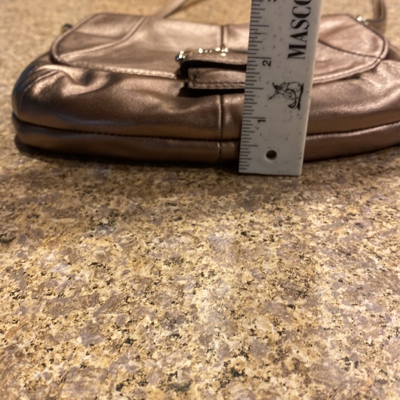 Coach Crossbody Leather Small Bag The Color is Possibly a Bronze or a Gold Color - Picture 8 of 17